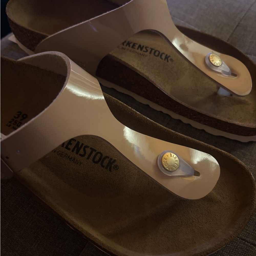 Birkenstock Gizeh Patent Sand 8 (39) NWT - Picture 3 of 5